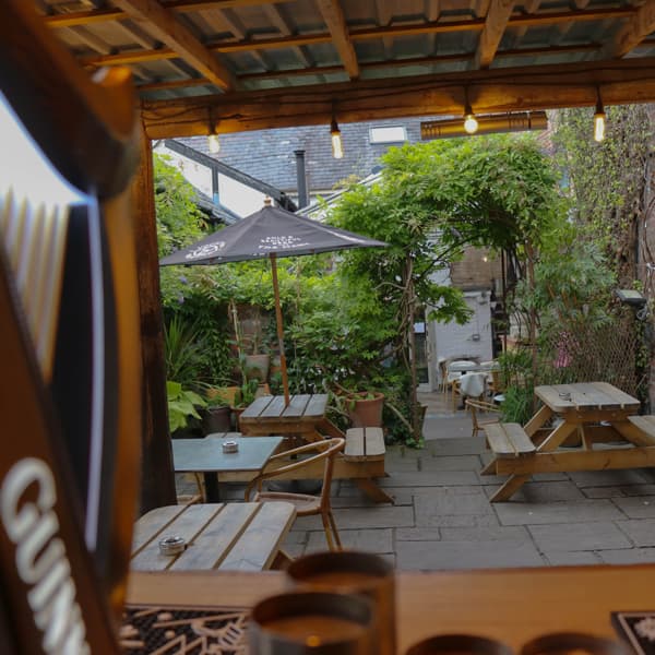 Wallop, Knutsford - speed dating venue - photo 3
